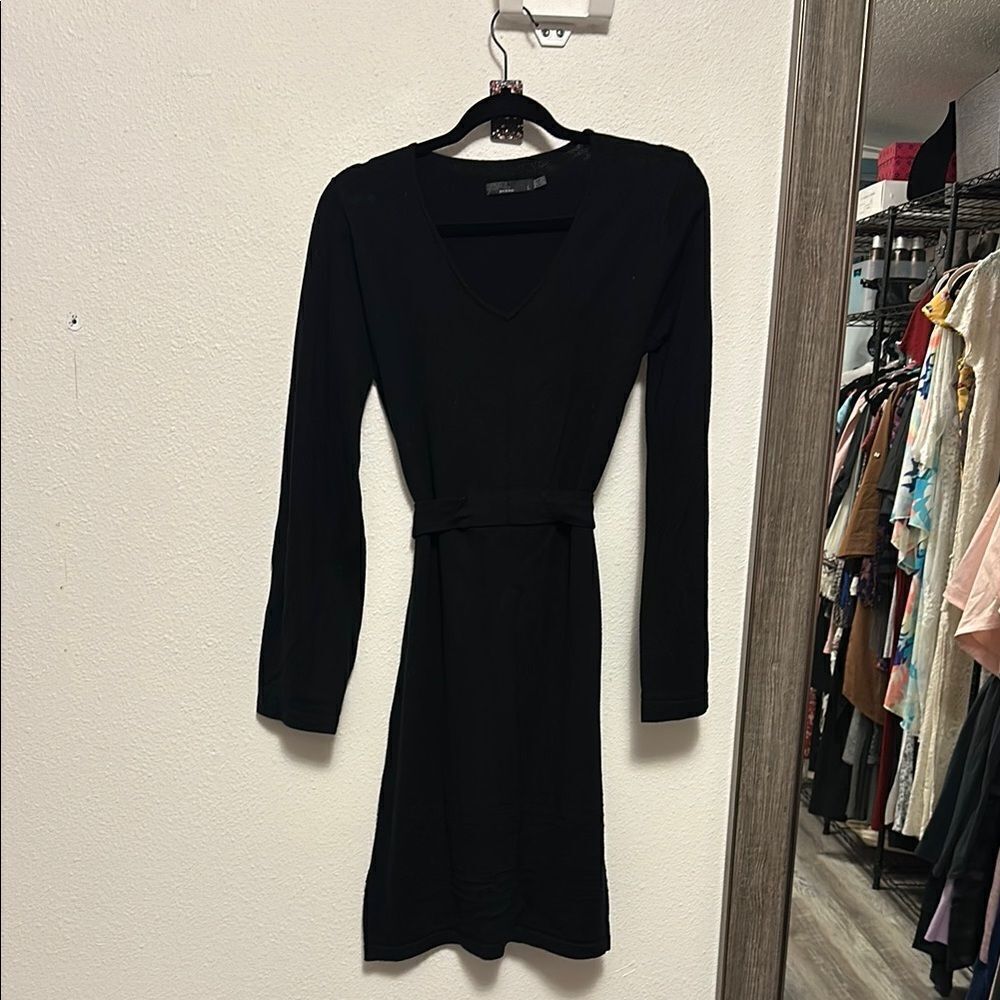 9• PRANA Elegant Black Long-Sleeve‎ Dress- large